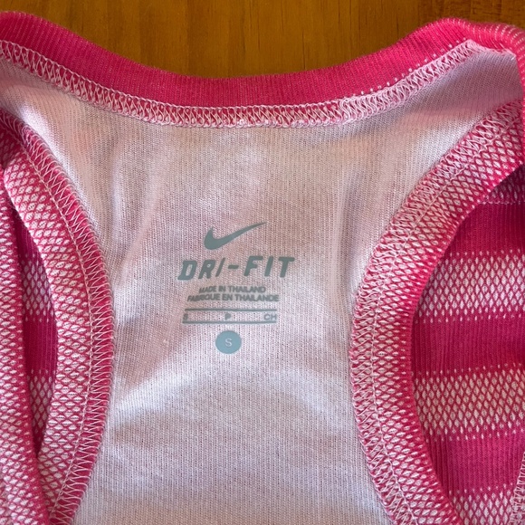 Nike Dri Fit racer Back Workout Tank - Picture 2 of 3